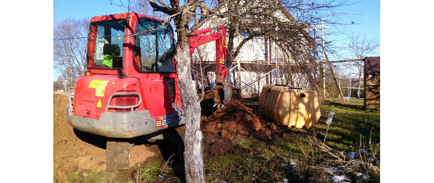 Installation of a septic tank