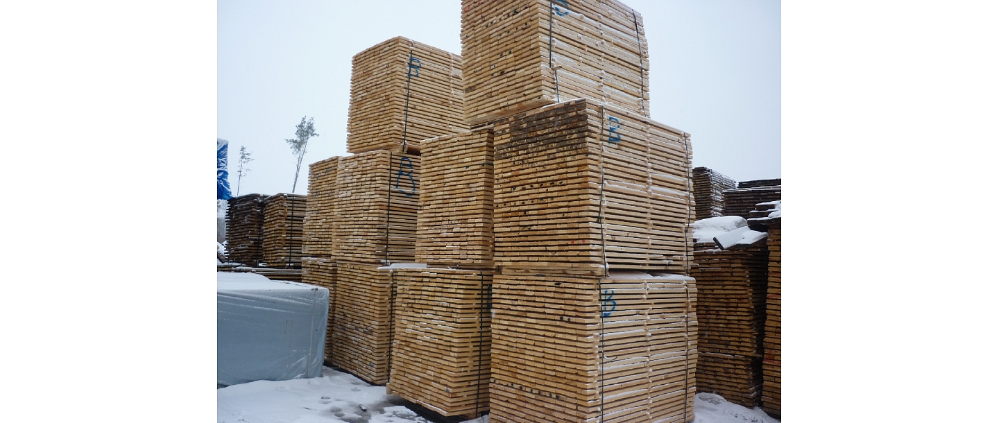 Дюймовые доски, лесоматериалы