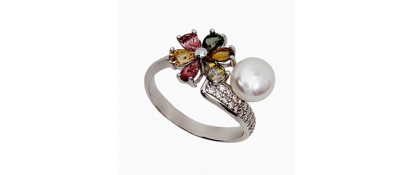 Silver ring with tourmaline