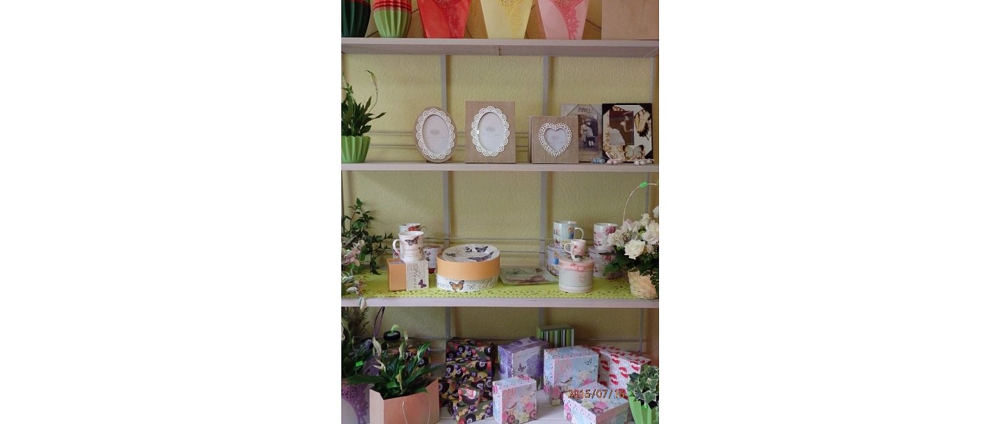 Saulespuķe, flower studio 