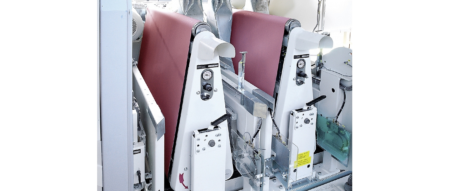 Abrasive belts, polishing discs, grinding materials for metalworking