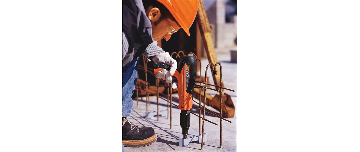 Tool shop, after-sales service and maintenance