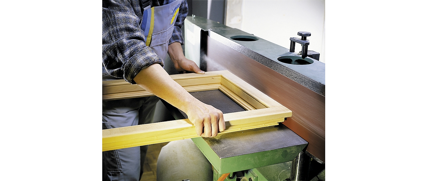 Woodworking, metalworking, sale of construction and service accessories