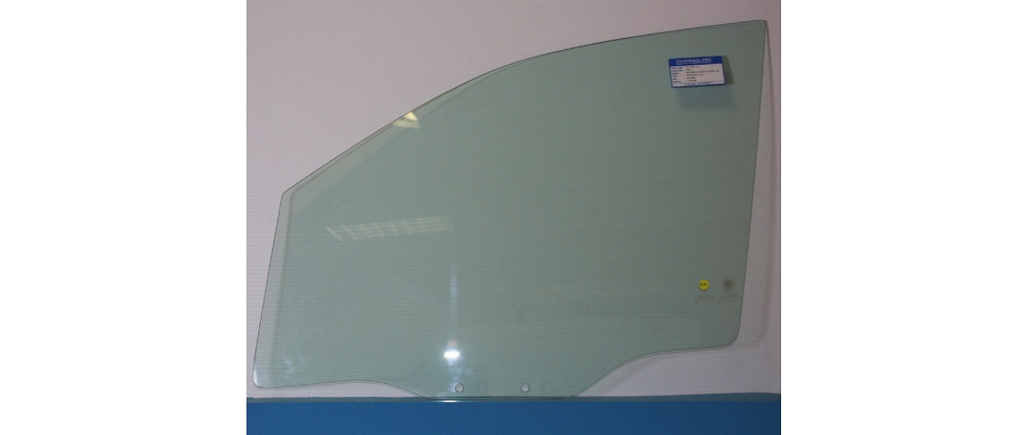 5658RGNV5FD MITSUBISHI SPACE WAGON III 99 04 Car Door Window Green Front Right Driver Side 2 Holes