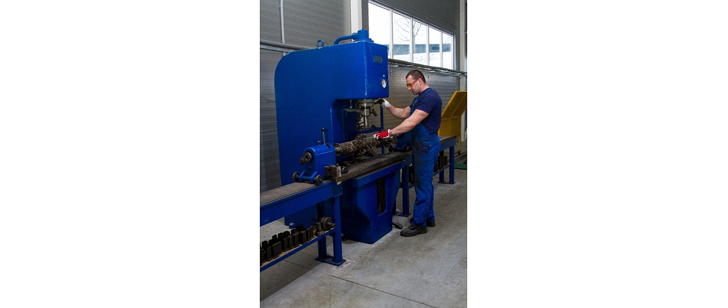 Industrial machinery cardans