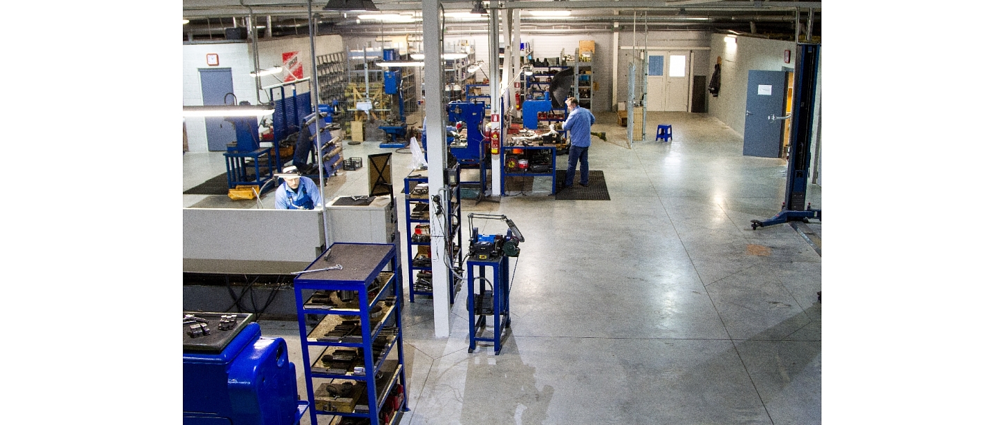 Car spare part trade