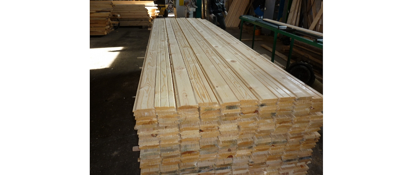 Kokmateriālu tirdzniecība