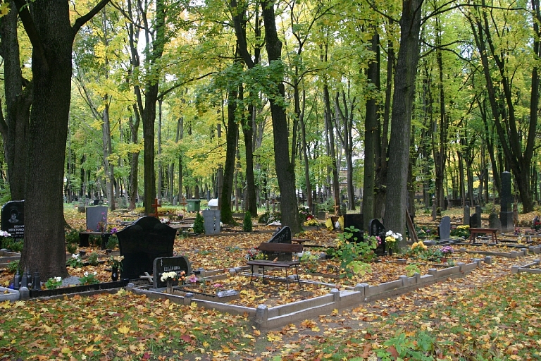 Funeral in Pokrova Cemetery