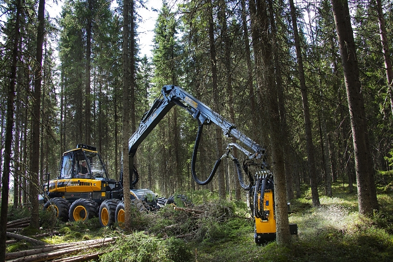 Harvester ponsse fox4
