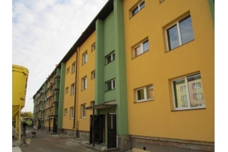 Insulation of apartment buildings