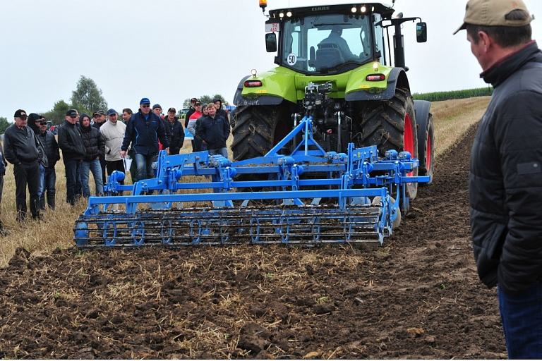 Lemken cultivator