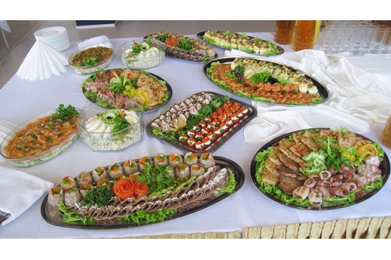 Table setting for banquets Sweet