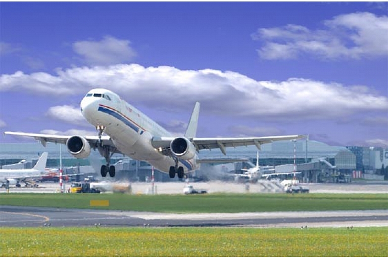 Air transport. Delivery to the door in 50 countries