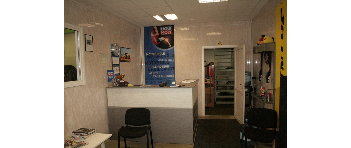Eskada service customer room