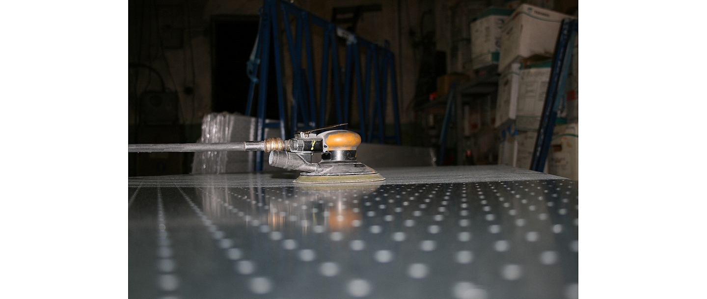 Polishing of metal surfaces