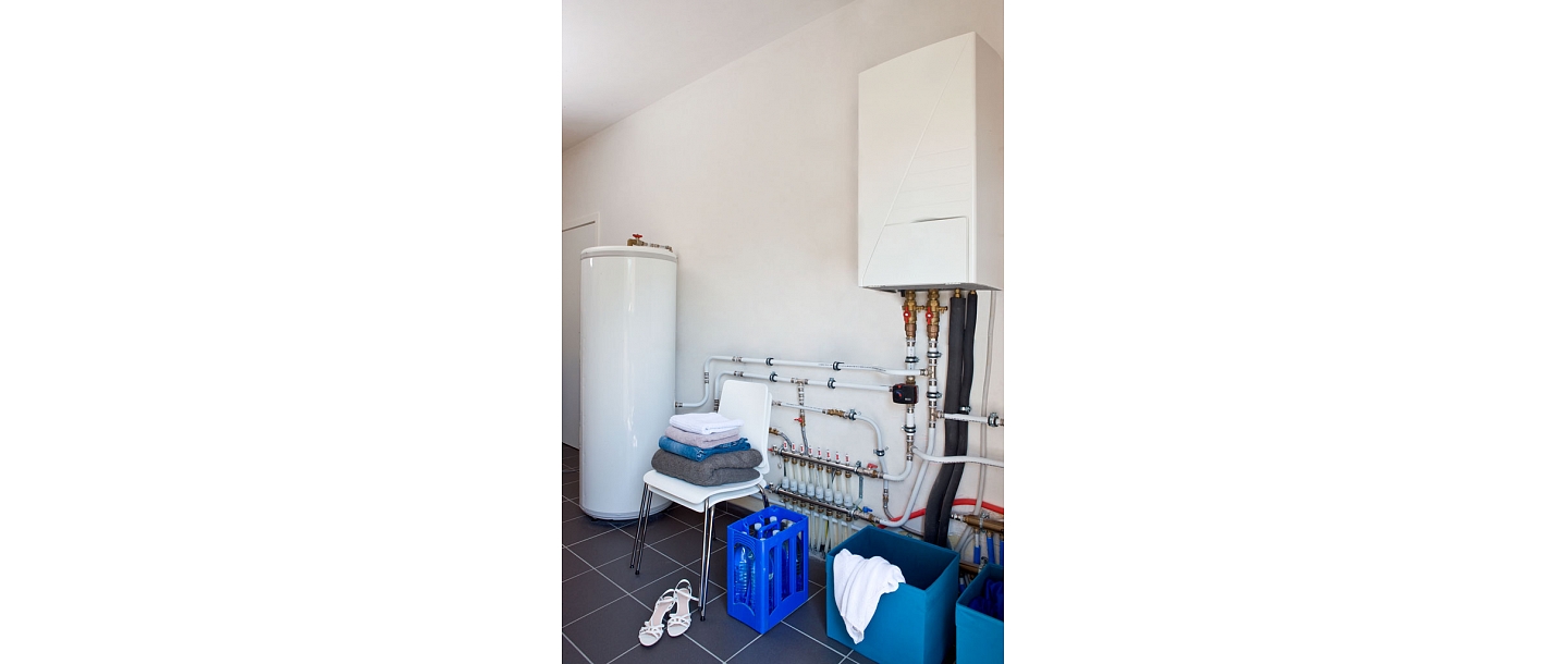 Connecting the heat pump