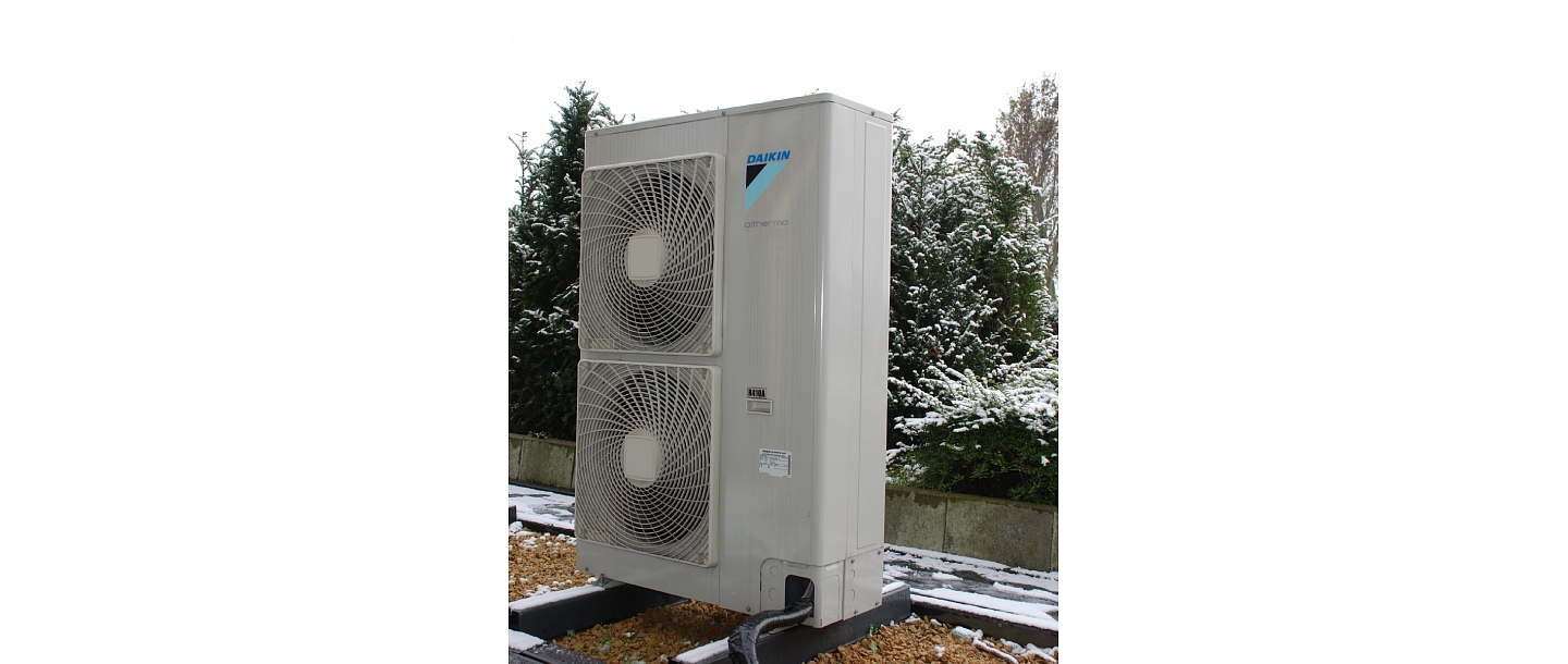 Air conditioner outdoor unit