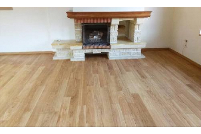 Oak floors, plank floors