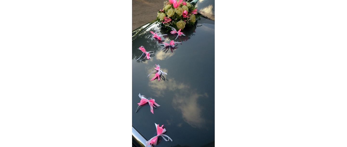 Wedding car decoration