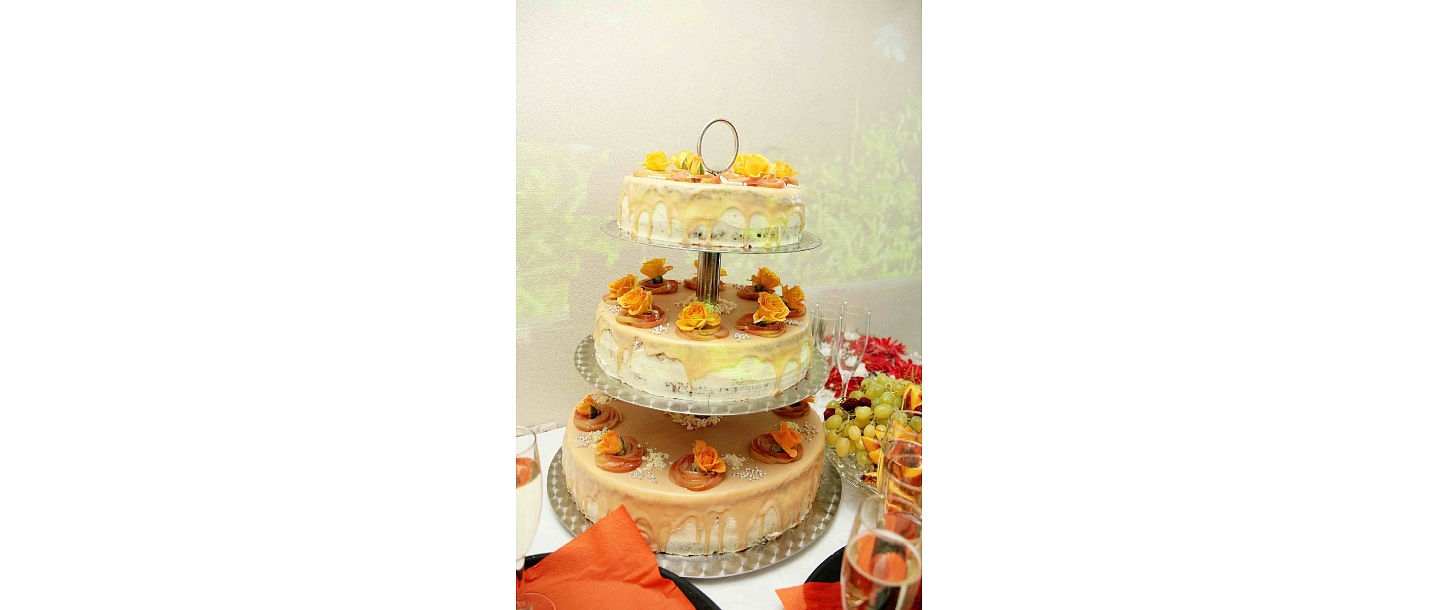 Confectionery. Wedding cakes