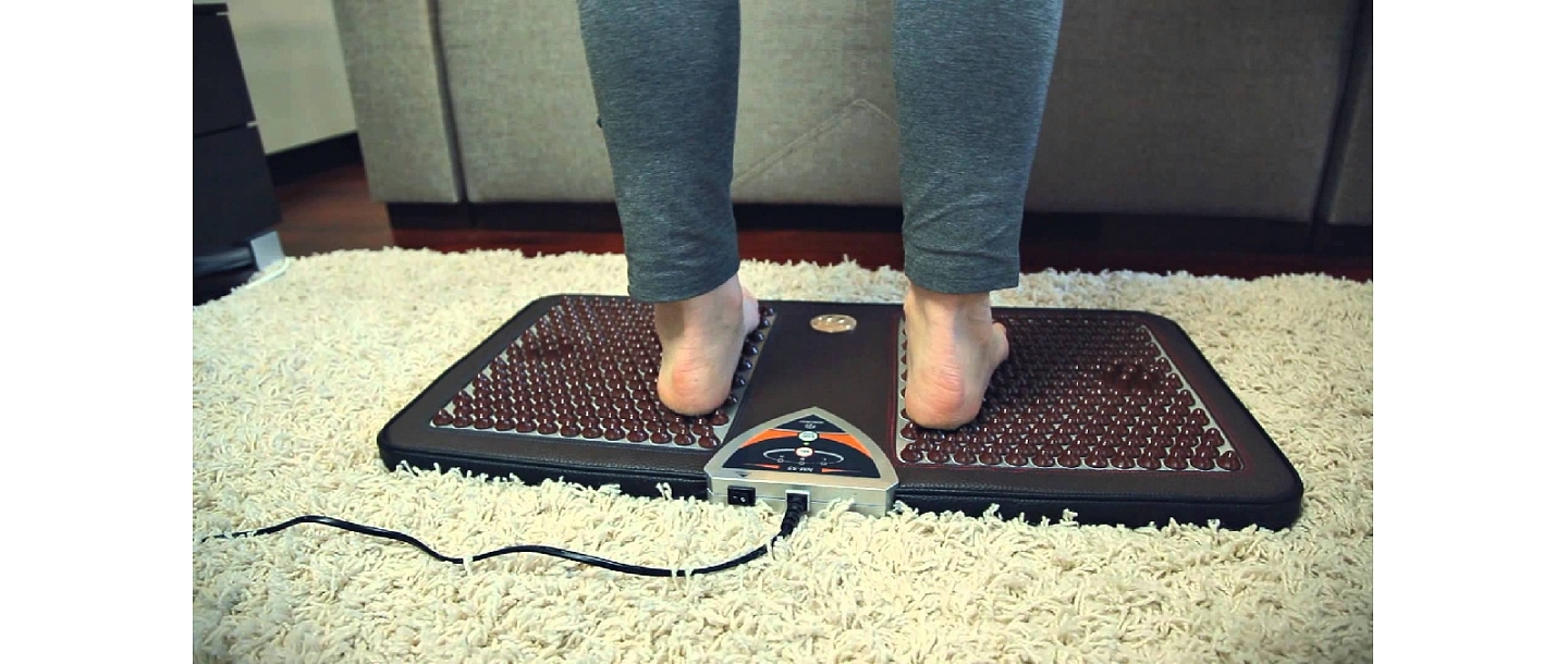 Nougat Best carpets, therapeutic foot mat, foot massage