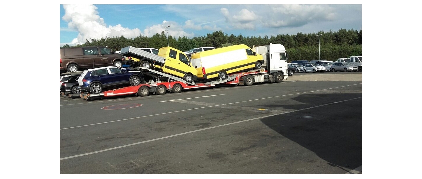 Auto transportēšana ar treileriem