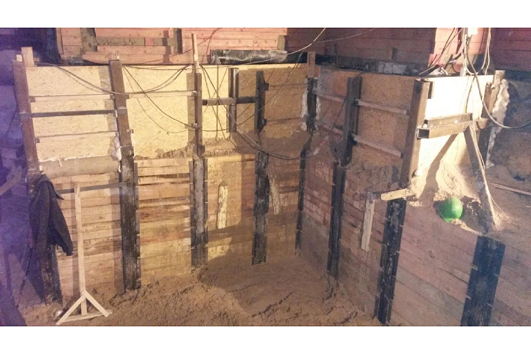 Строительство подвального котлована, подпорные стенки