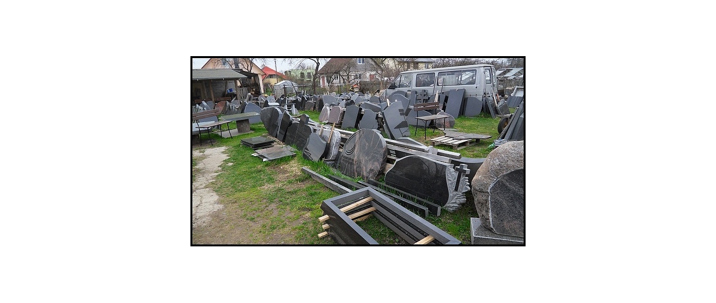 akmens kapu pieminekļi