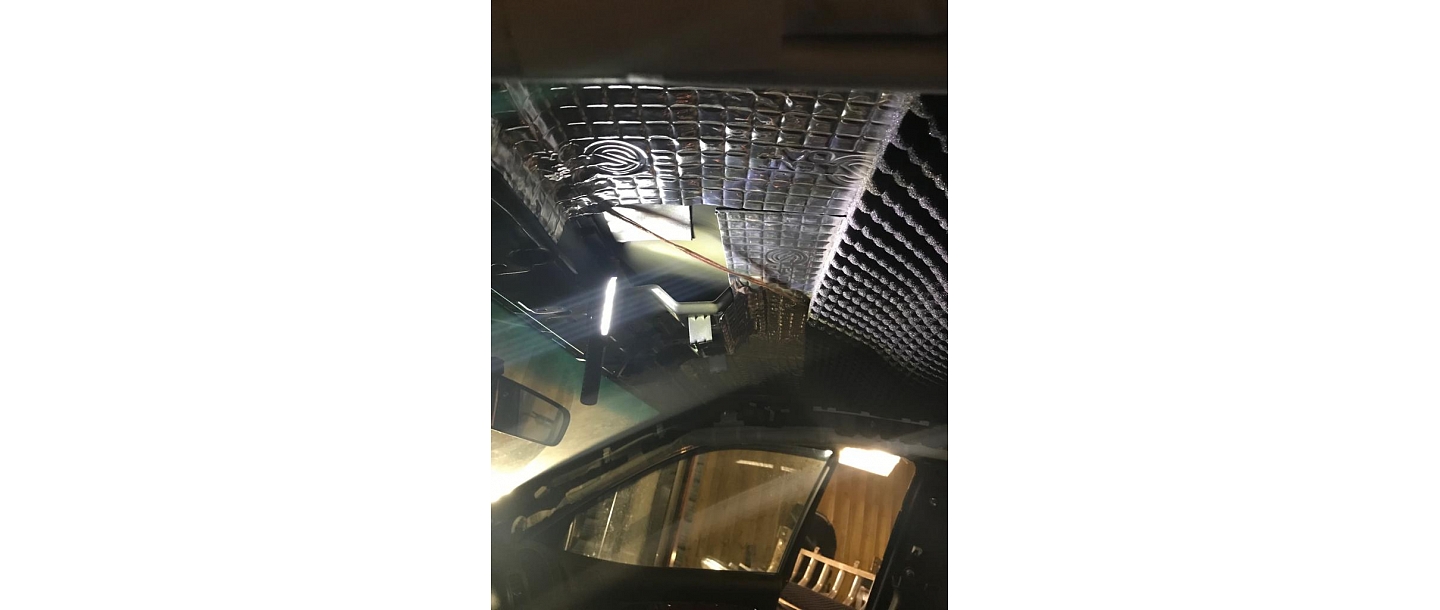 Car salon restoration-tuning