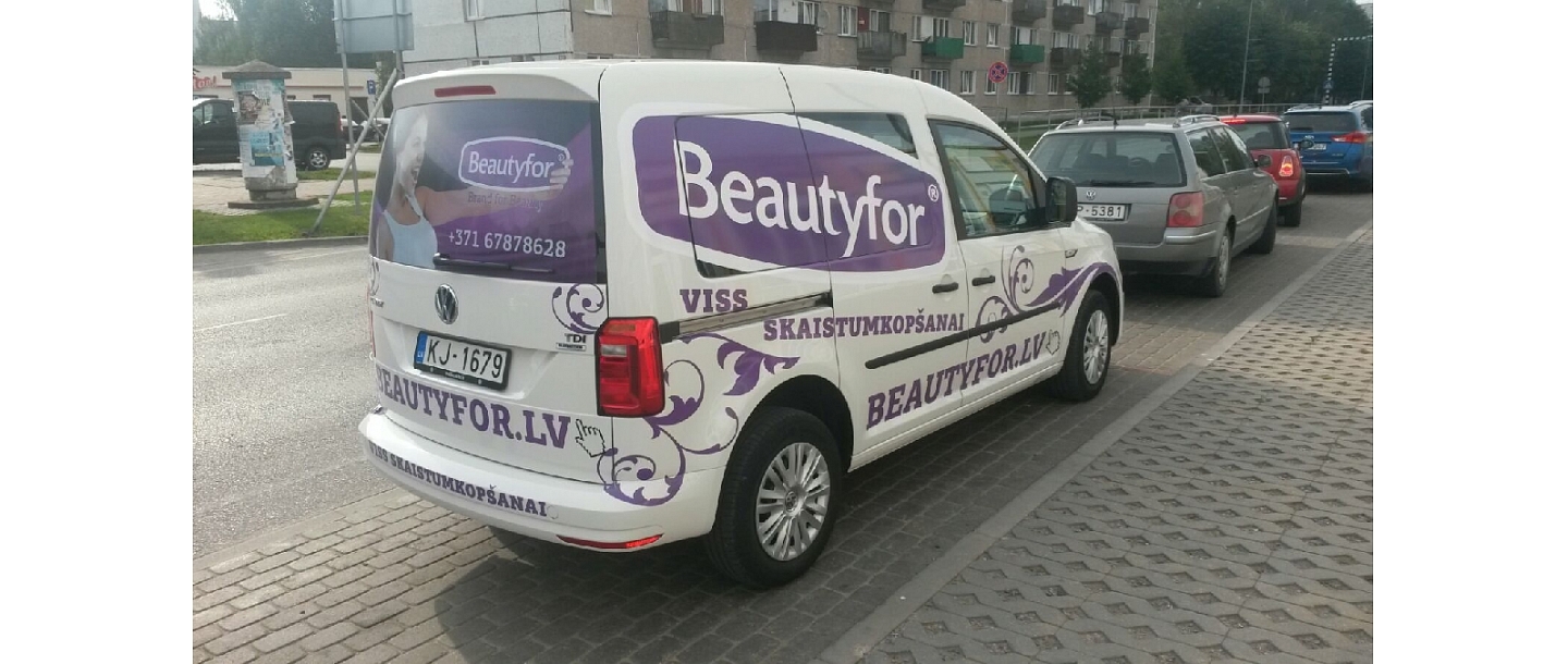 Auto uzlīmes