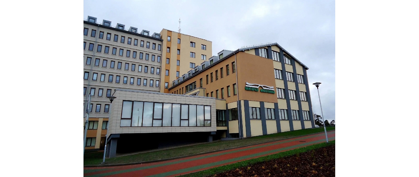 Skola no ārpuses