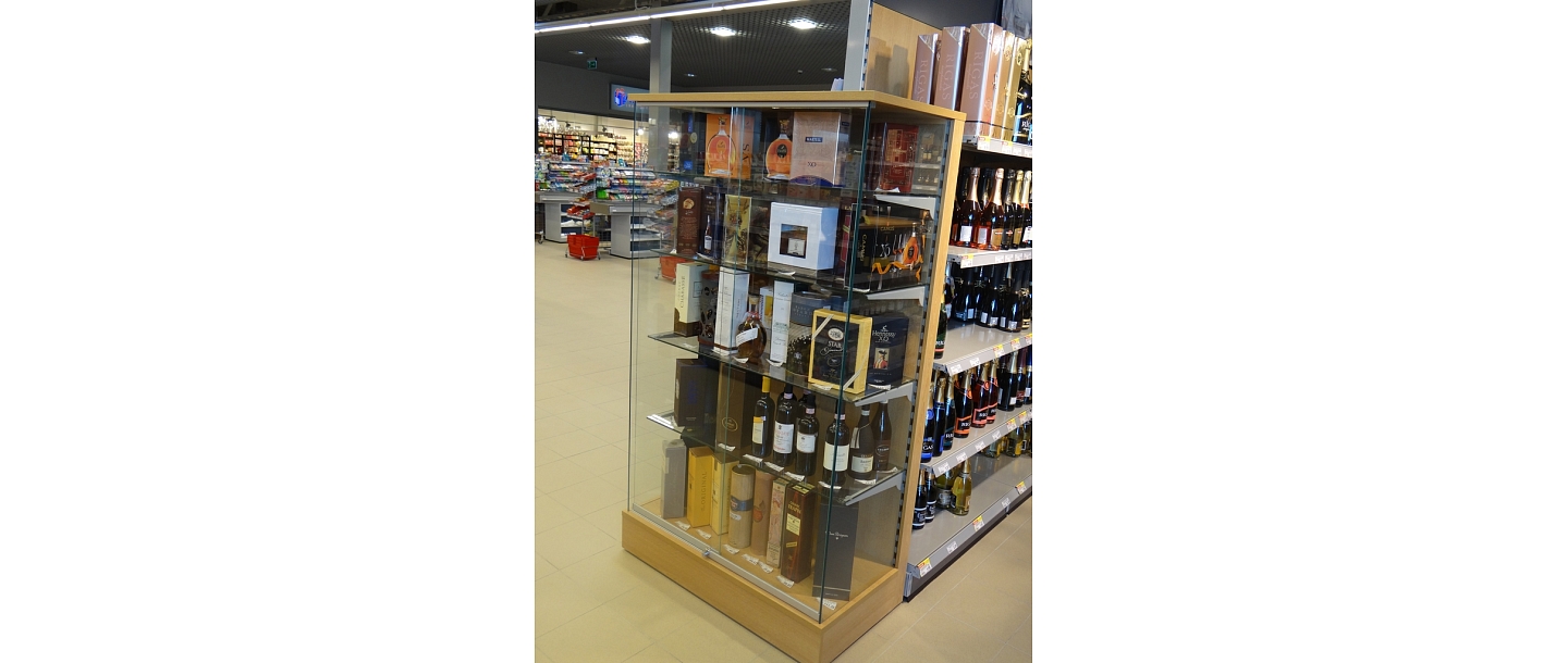 Glass cabinet