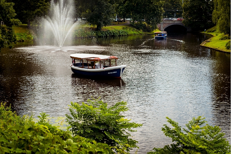 Canal boat AURORA