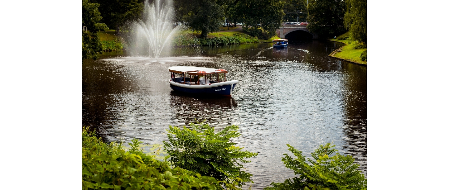 Canal boat AURORA