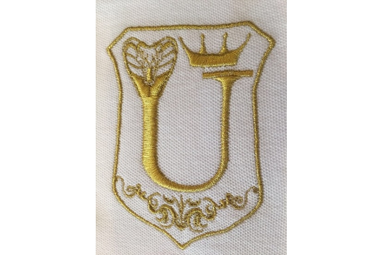 Embroidery with metallic gold threads