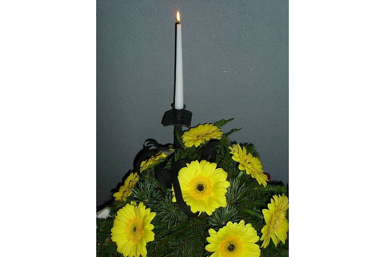 Funeral floristry, flowers, wreaths