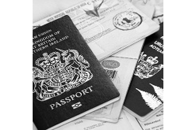 Gosselin helps with visa