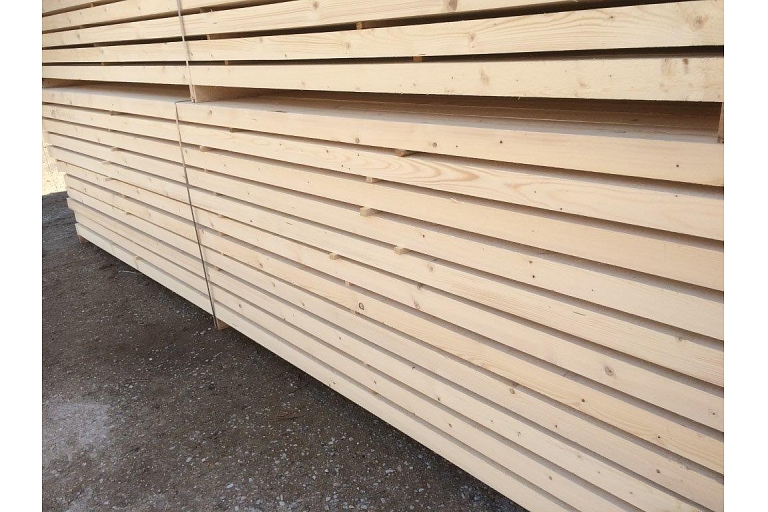 Non-dried sawn timber