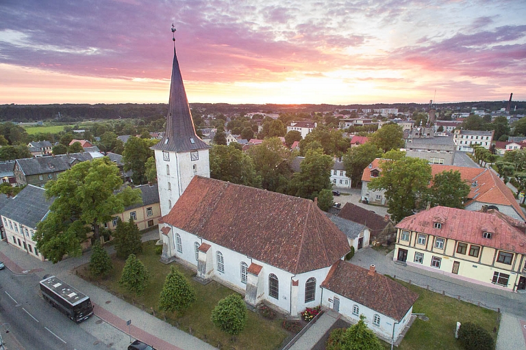 Tukuma ev lut baznīca