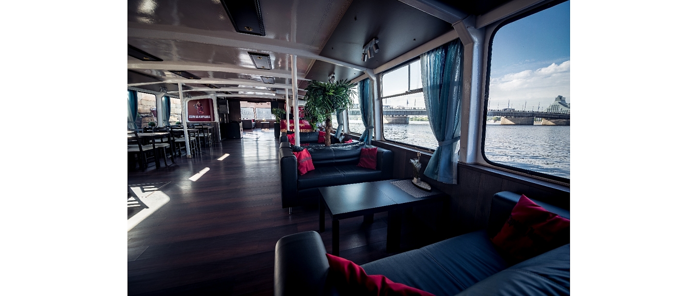 Vecrīga, atpūtas kuģītis