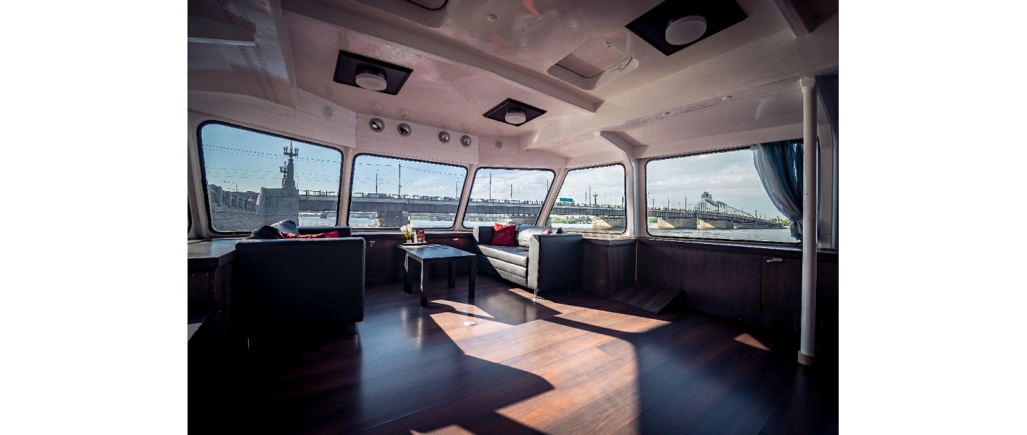 Vecrīga, atpūtas kuģītis