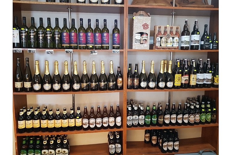 Alus un vīns