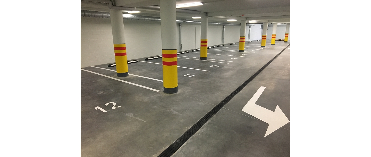 Application of horizontal markings