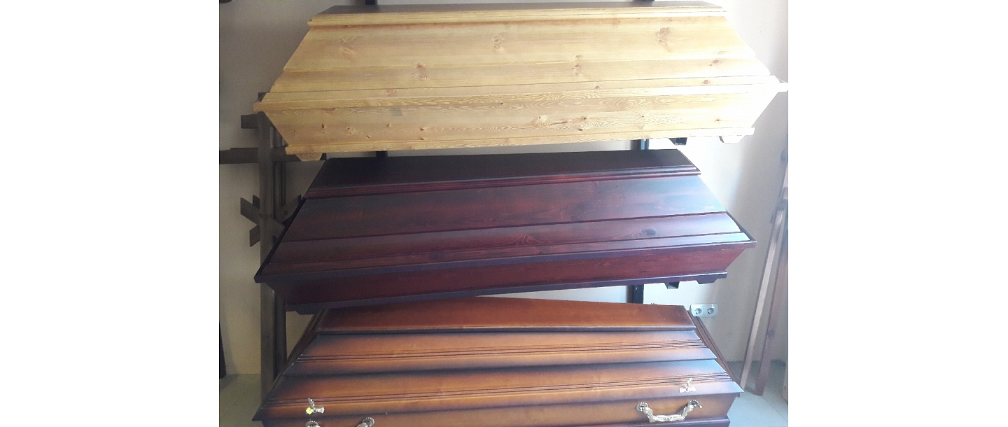 Coffins of various trees