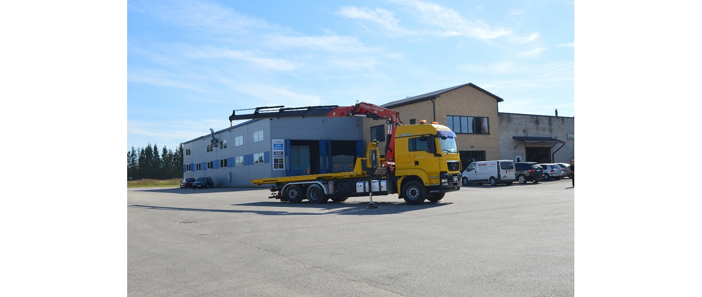 Car towing, roadside assistance, car transportation, tow truck