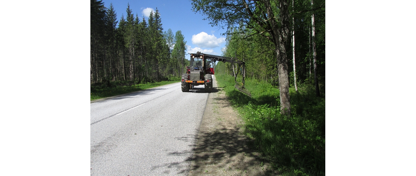 Roadside mowing MTE