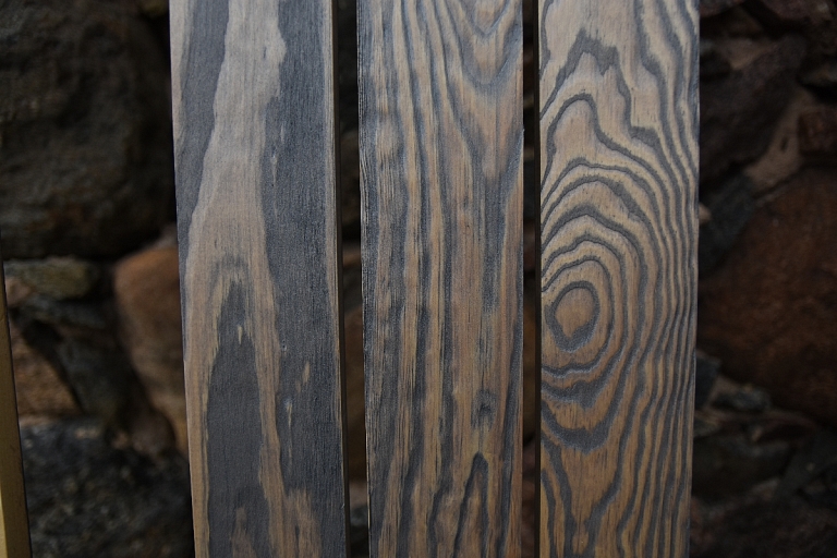 Kasīta, krāsota koksne