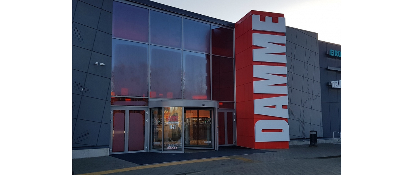 Aluminum glazed facades