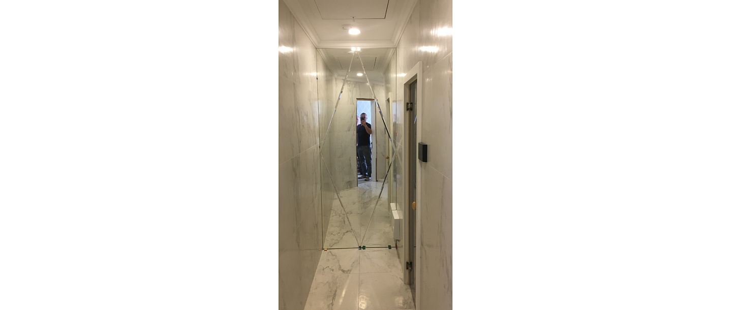 Glass shower cubicles