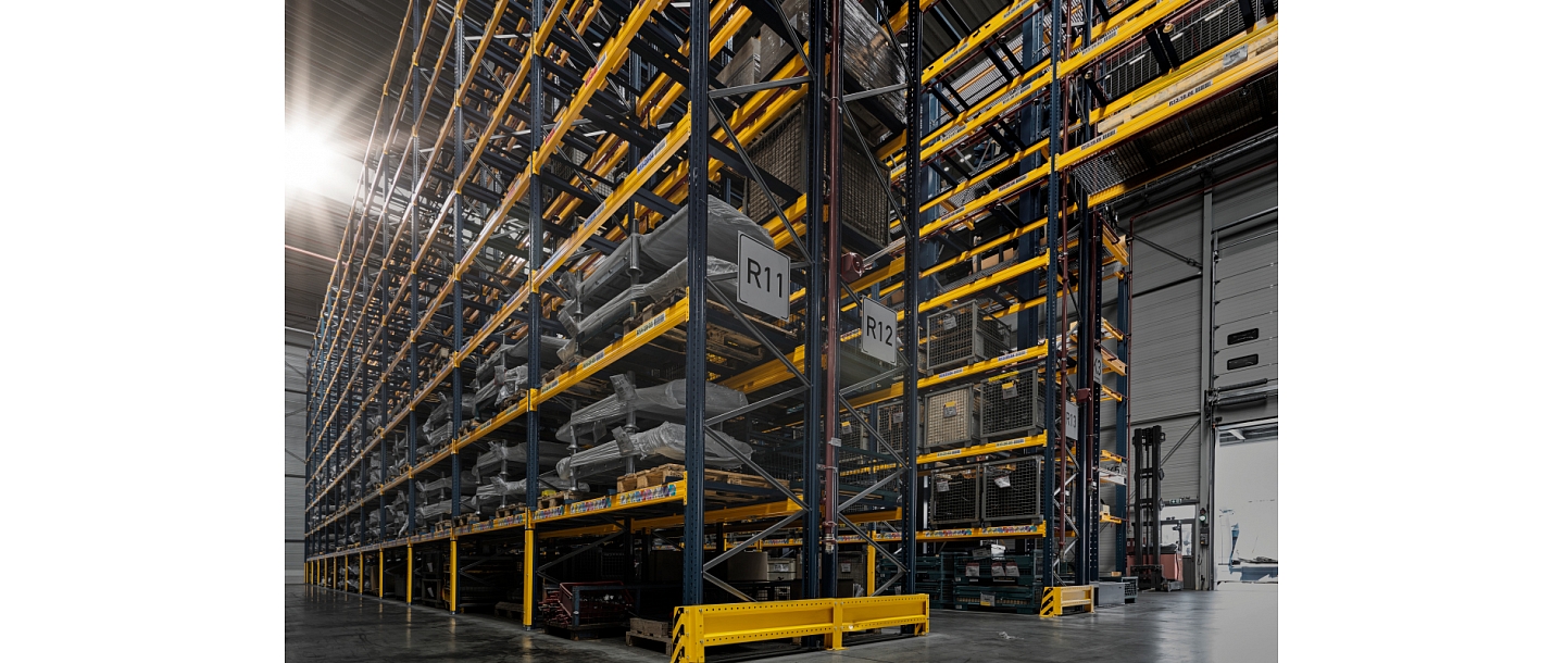 Pallet racks warehouse systems